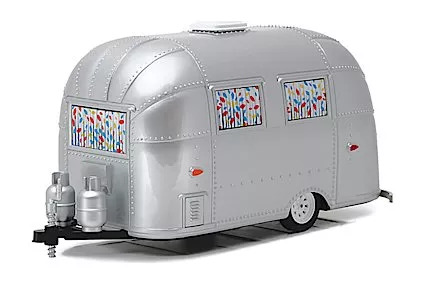 Hitch & Tow Airstream Trailer, 1/24 Scale