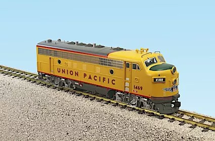 R22381F7 A DIESEL Union Pacific F-7 A Unit - Yellow/Gray