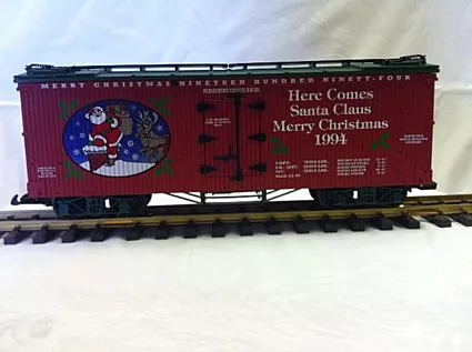 USA Trains R13012 1994 Christmas Box Car, Collection Item