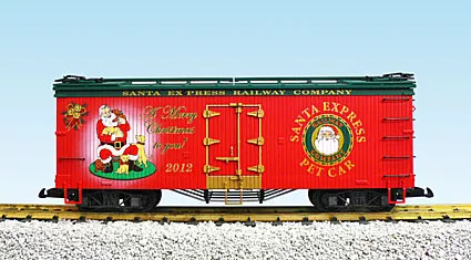 USA Trains R13030 2012 CHRISTMAS REEFER - RED/GREEN