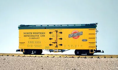 USA Trains R16289 North Western - Yellow/BC Red