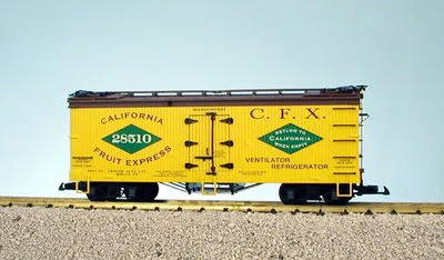USA Trains R16293 California Fruit Express - Yellow/BC Red- Yellow/Brown