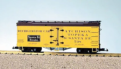 USA Trains R16299 ATSF Despatch - Yellow/Boxcar Red