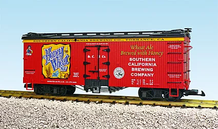 USA Trains R16423 Honey Wheat Ale, Red, Black