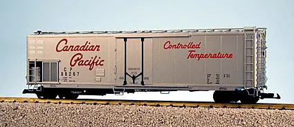 USA Trains R16715 Canadian Pacific 50 Ft. Refer