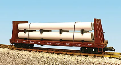 USA TRAINS R17610A Great Northern Pipe Load Flat Car - Red