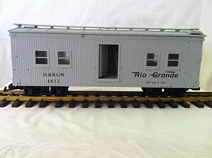 USA Trains R1832 D&RGW Bunk Car